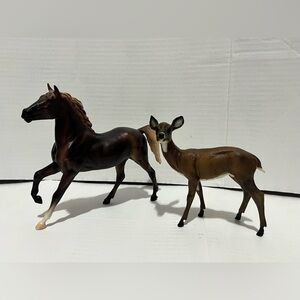 Dakota & Flicka Breyer Horse Classic Set from ‘America’s Wild Mustangs’